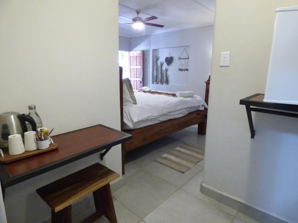 Хостел Tsumeb Backpackers & Safari Экстерьер фото